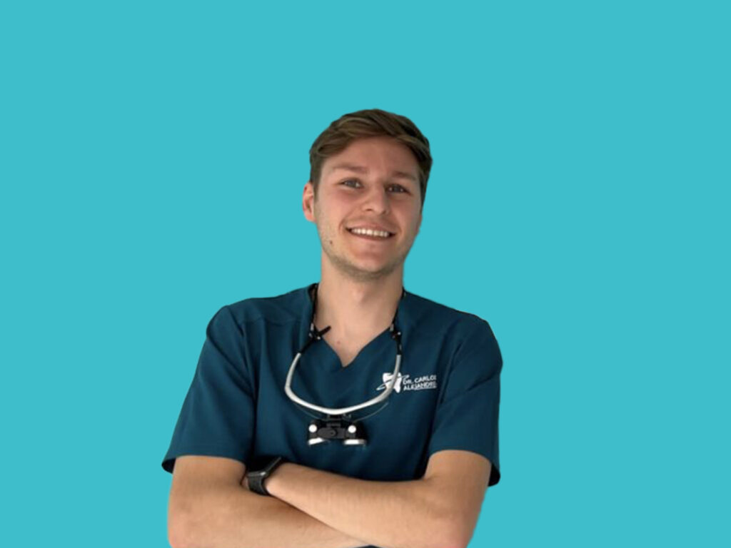 Carlos Alejandre Naranjo | Endodoncista | Dentista en Alcorcón | Sanilux